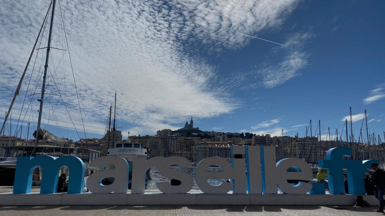 Appartement ESCALE MARSEILLAISE, Grand T2 calme, près du Vieux Port pour 2 a 4 personnes, NETTOYAGE RIGOUREUX à Marseille Extérieur photo